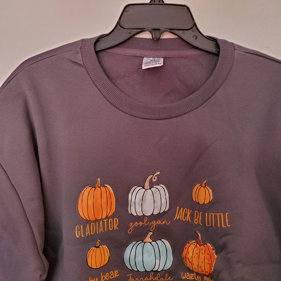 Womens Halloween Sweater Size Medium Warm Durable Pull Over Ladies Sweater - Picture 12 of 15